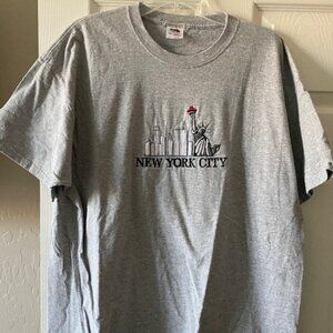 New York City Statue of Liberty, Twin Towers Gray Short Sleeve T-Shirt (2XL)
